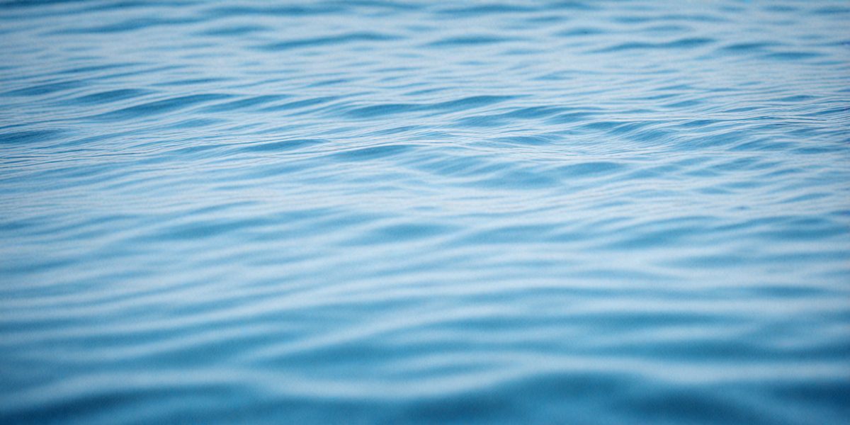 01e08399-d326-4091-a3f1-770b6ae612d3-freepik__clear-blue-water-seascape-ripple-abstract-in-blurr__59929_250522034819_mixed_bg_00001.png