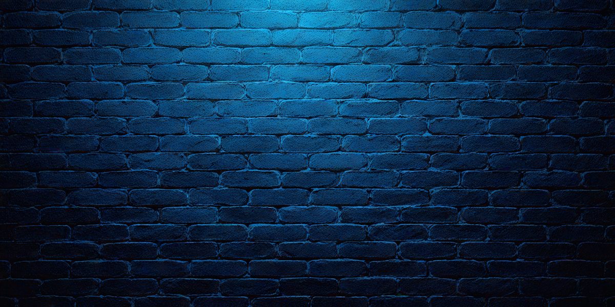 0267b3f1-03ce-407f-a153-2d73e71a1a20-freepik__brick-wall-neon-dark-blue-rustic-texture-retro-use__29886_250929155200_00001.png