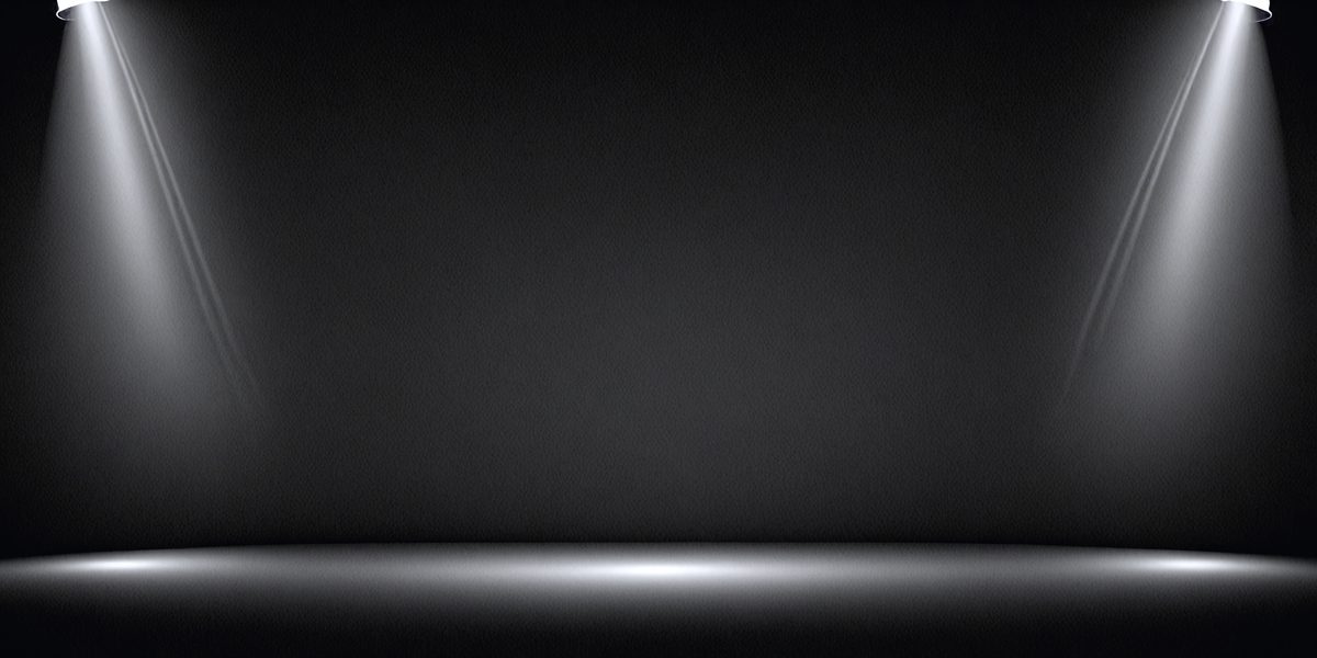 03560925-8ab3-45e7-bb0b-359b649a197f-freepik__gradiant-dark-background-spotlight-white-space__76651_250525163951_00001.png