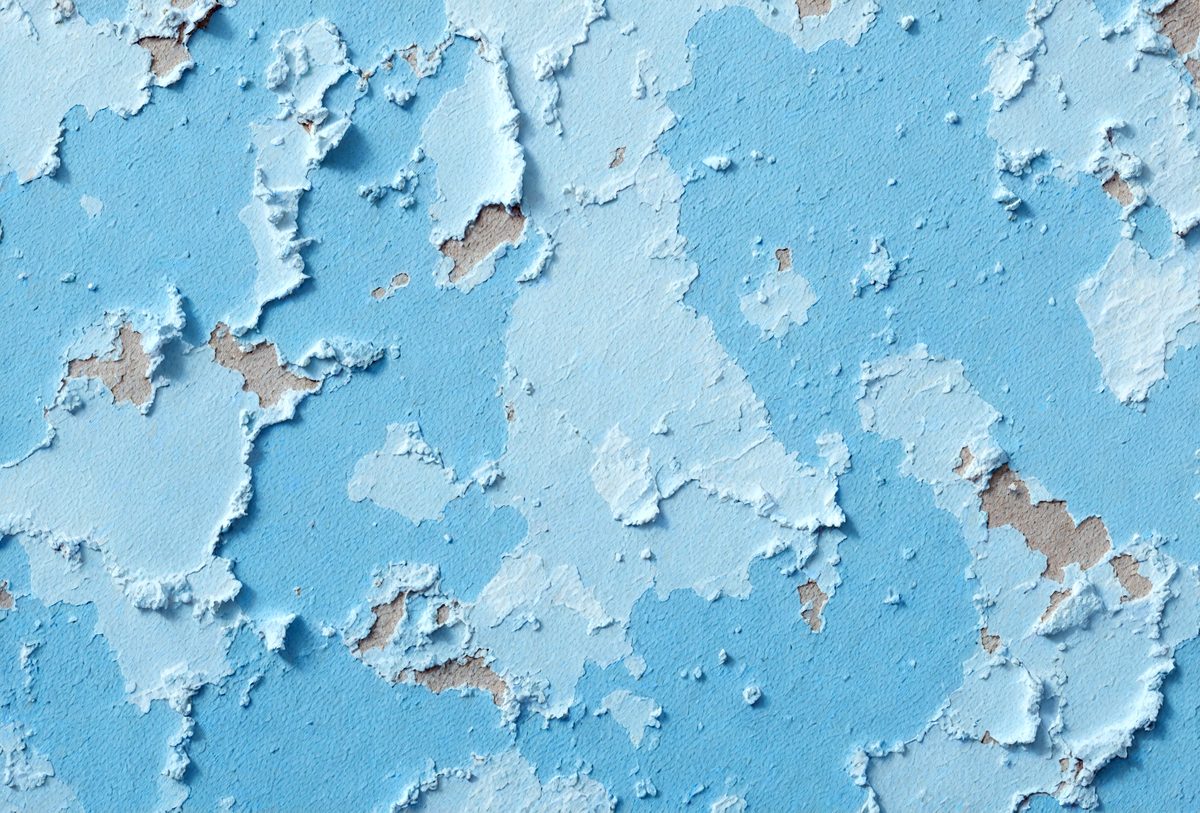 0557fb85-7e6d-4b8a-87cc-4e479c2f46e2-freepik__closeup-of-a-weathered-wall-with-peeling-cornflowe__4445_250928022239_00001.png