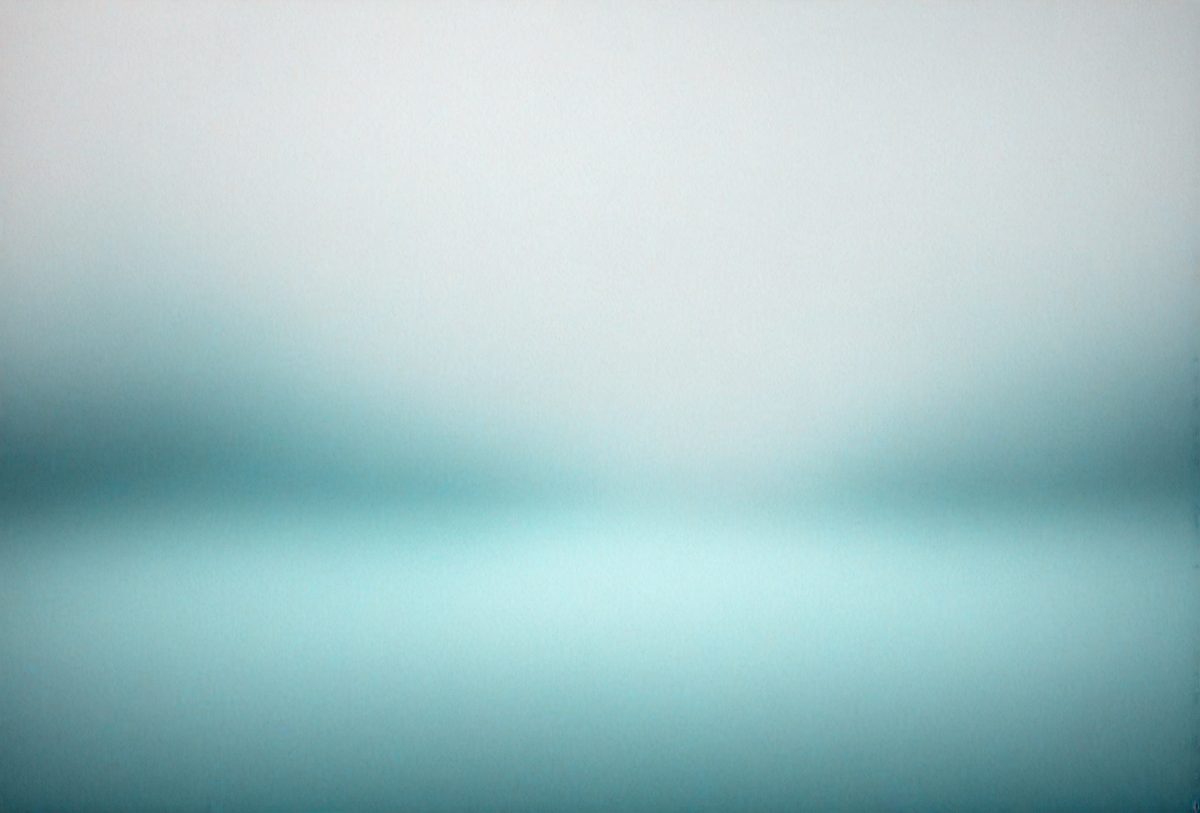 09239f1a-33c3-4daf-a94e-138d23804703-freepik__blurred-cyan-glow-fog-fading-into-white__11562_250928190901_00001.png