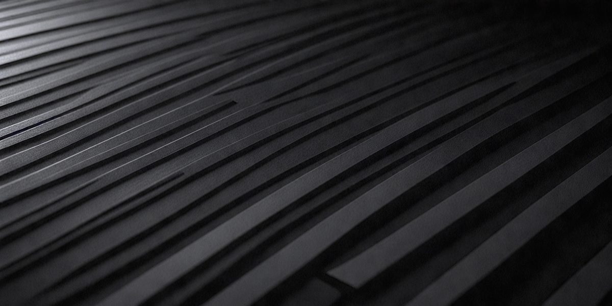 0e2bc924-f493-40e7-83d6-2b26572e1a55-freepik__gry-lines-on-black-background-cinematic-angle-comp__11933_250525164652_00001.png