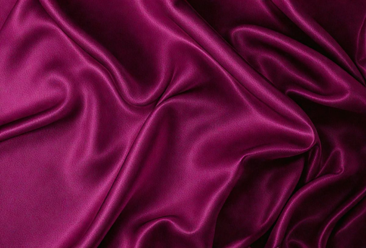 14214d85-1952-4e47-9378-107669c64499-freepik__dark-magenta-silk-fabric-background__38516_251008023657_00001.png