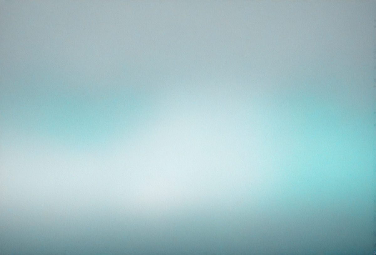 2963df27-e6f5-407a-86f0-c38a6c34eb56-freepik__blurred-cyan-glow-fog-fading-into-white__11561_250928190855_00001.png
