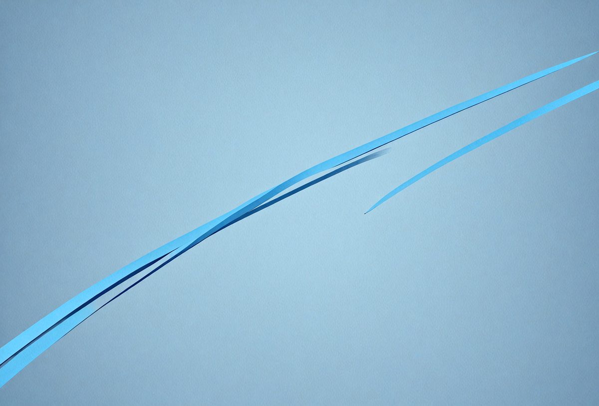 2ebdbf35-4f1b-4dcf-8ed6-fea2f2867376-freepik__blue-lines-slowly-moving-on-blue-background__57544_250524152444_00001.png