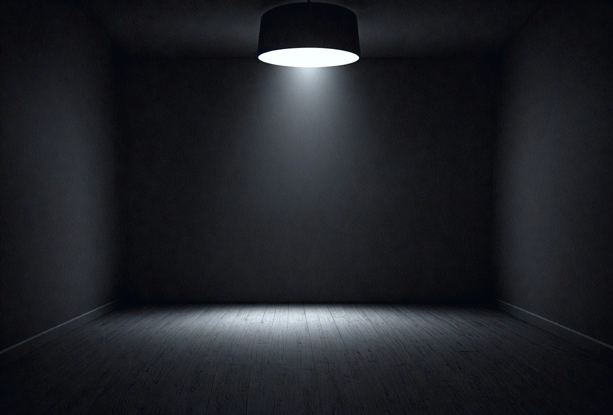 32a3408b-d14e-467b-ad60-afd5d3074b3c-freepik__dark-room-with-light-background__11449_250525120138_00001.png