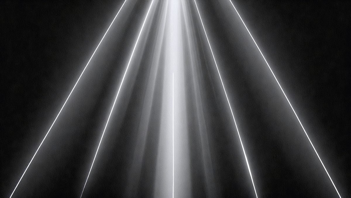 3de4ff7d-21fa-40b9-b3f1-317a24cd15ff-freepik__white-light-beams-on-black-background-light-animat__75257_250526025642_00001.png