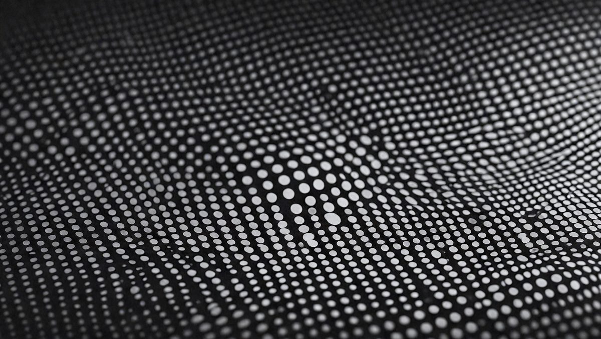 426ede28-2e75-473f-9850-9d3122dc1c9e-freepik__abstract-halftone-dots-background-cinematic-angle-__11789_250524053239_00001.png