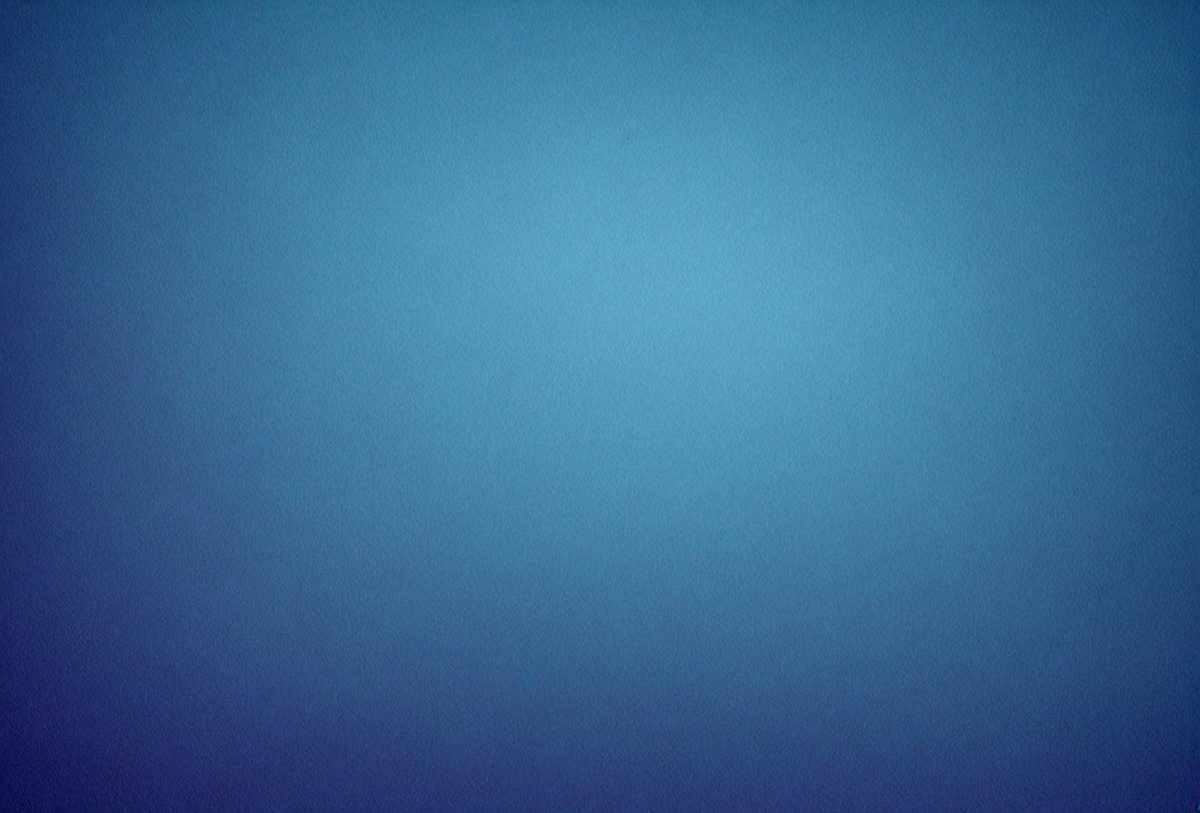 4a063a4d-978c-4549-991a-08f54a929f23-freepik__blue-gradient-background__90105_250524152238_00001.png