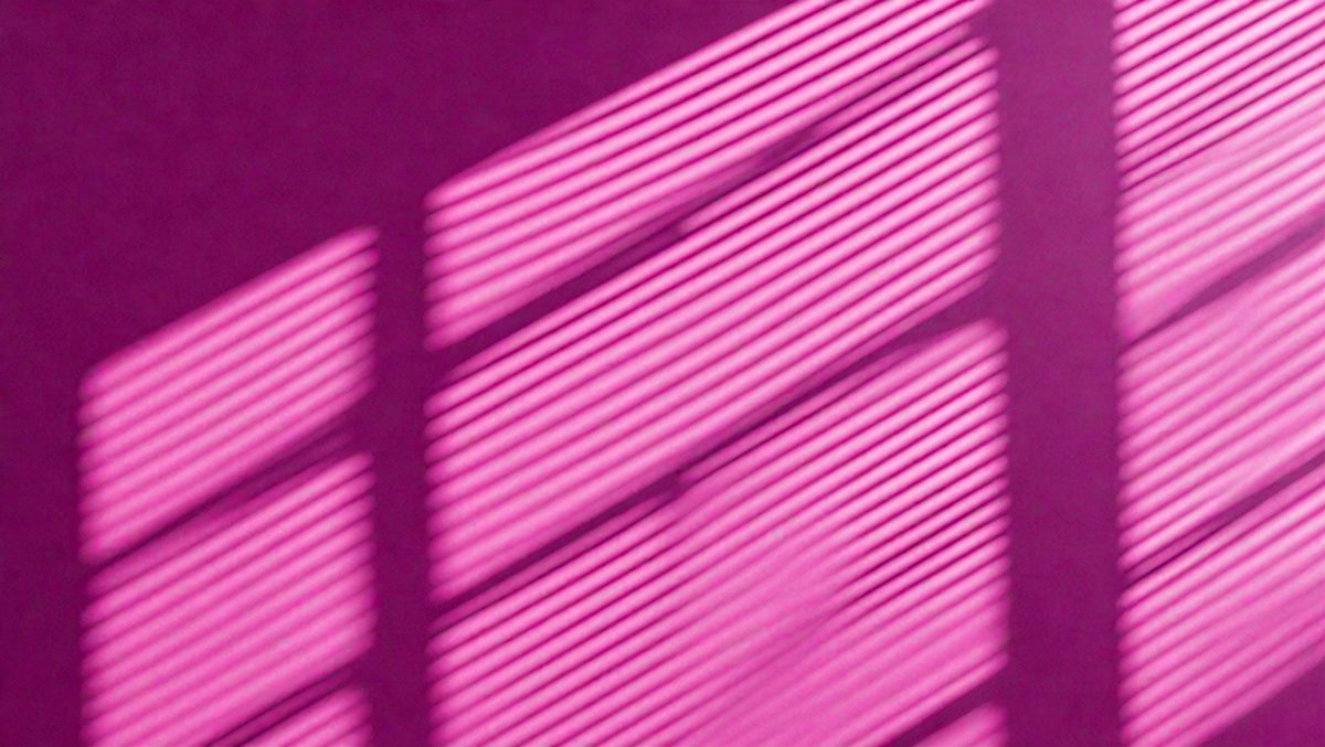 71ce1bb5-126c-4d95-bef1-b521e8c6e6d2-freepik__blinds-shade-on-a-dark-magenta-wall-dark-magenta-a__6199_251007172246_00001.png