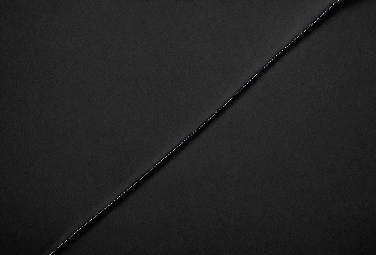 77996478-5c0b-4396-9187-8a5fcc5a7870-freepik__black-velcro-fabric-background__88308_250525030444_00001.png