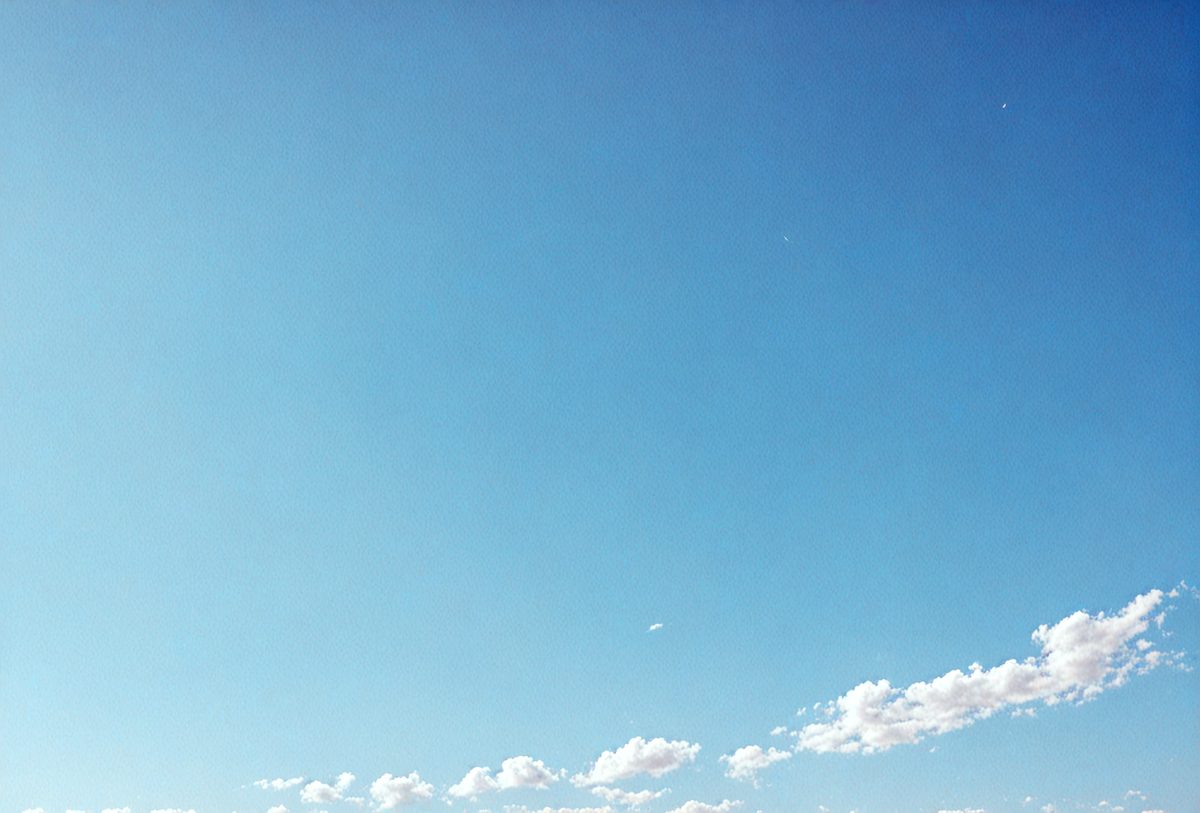 8bed9efc-a44d-416b-b65b-2b3f8572197e-freepik__clear-blue-sky-background-and-empty-space-for-your__57765_250524193324_00001.png