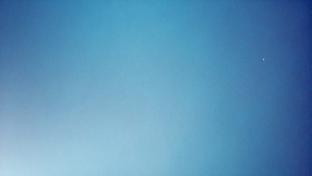 ac3eadb0-3c5b-4aa9-bc78-cd44493d13df-freepik__solid-blue-gradient-background-suitable-for-websit__67644_250526081904_00001.png