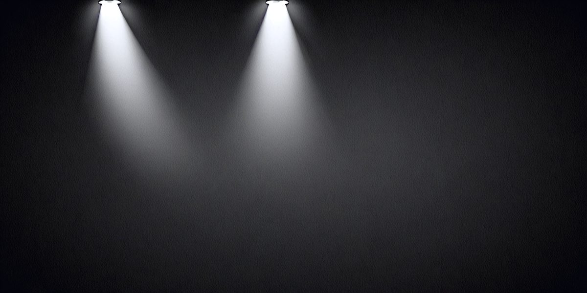 af753efb-36bf-4827-bb5e-6519d5255d0d-freepik__gradiant-dark-background-spotlight-white-space__76515_250525163938_00001.png