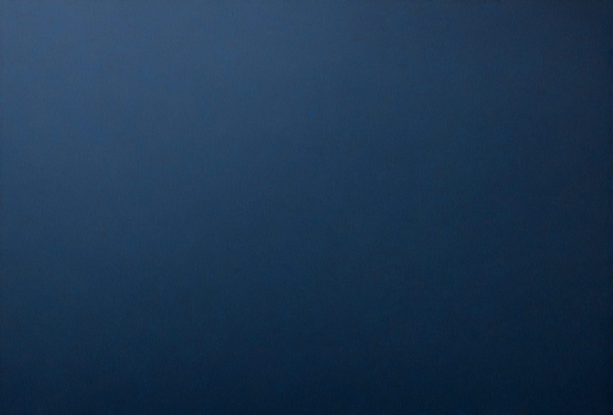 b40038ec-f59b-418f-acac-763327f8683c-freepik__empty-wood-table-top-on-dark-blue-background-templ__29409_250930012221_00001.png