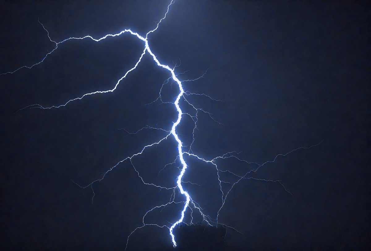 bc6748f7-1546-4a34-aa56-33c6d992b20b-freepik__dark-blue-lightning-crack-through-darkness__20888_251001045416_00001.png