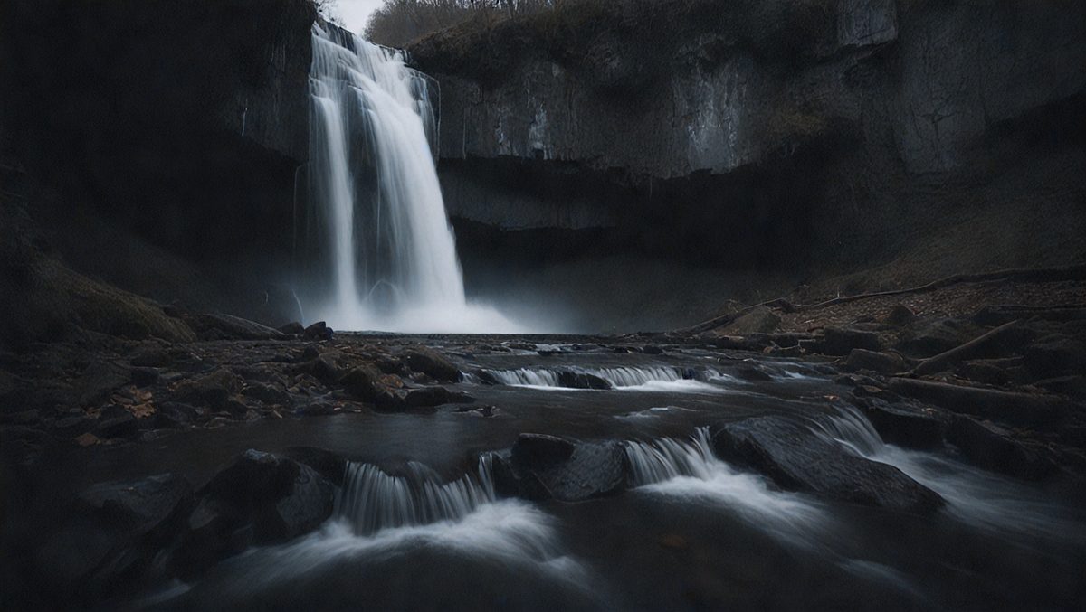 d77818ad-cf99-4ddf-b62a-4d45ef17f55e-freepik__dark-waterfall-cinematic-angle-composition-50mm__88768_250525120410_00001.png