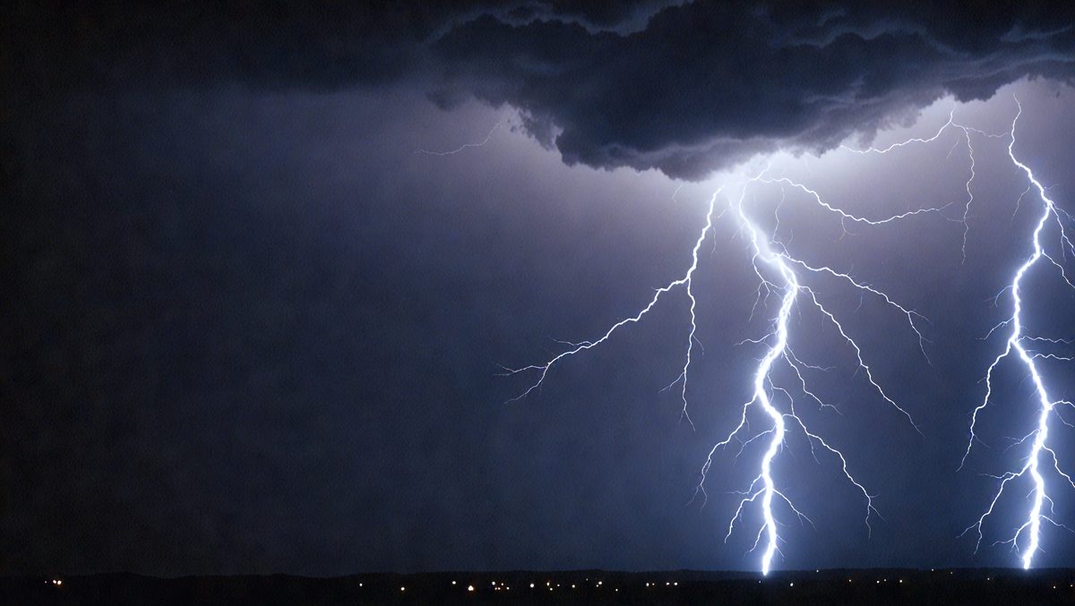 f2c170d5-26c4-49f2-b83d-c10d63a0e703-freepik__several-lightning-strikes-over-black-background-bl__2436_250525212242_00001.png