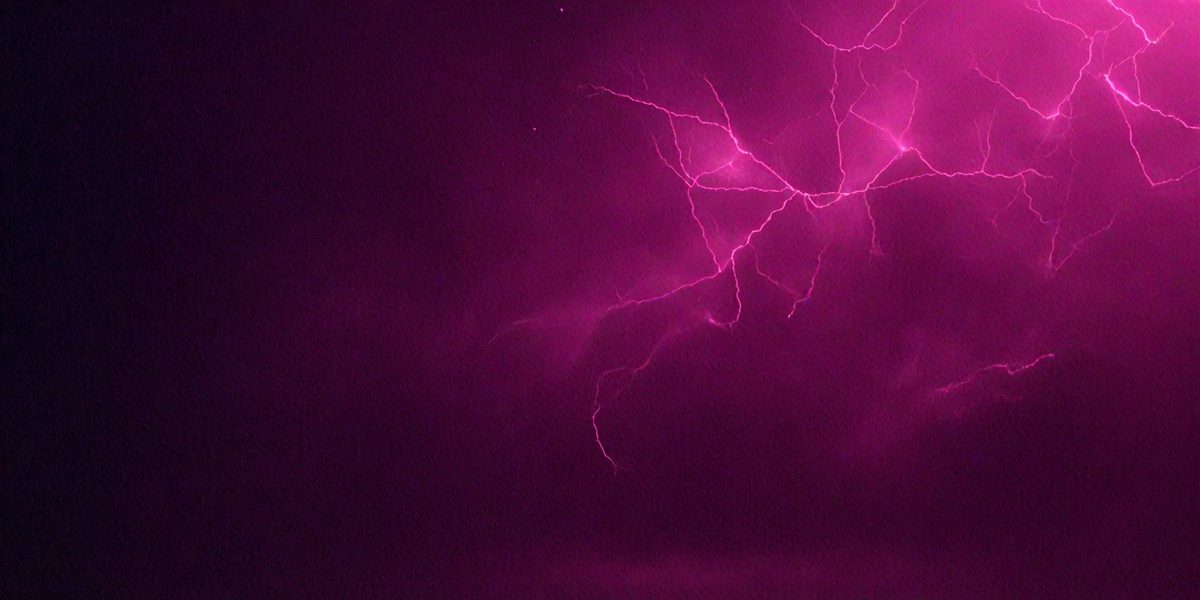 ffc40cfd-5c21-4462-a0d9-f2177fc5b61c-freepik__empty-dark-magenta-studio-background__38626_251009132912_00001.png