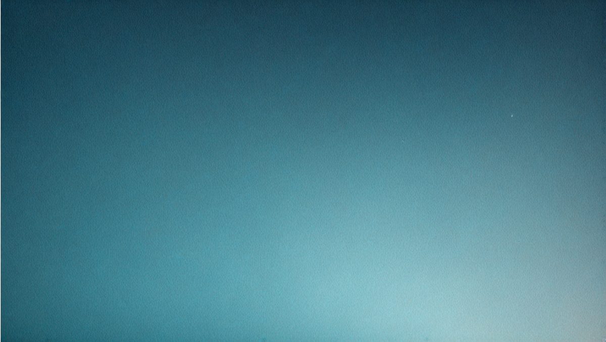 freepik__abstract-color-gradient-vignette-blue-color-gradie__101228_250506014043_Green_00001.png