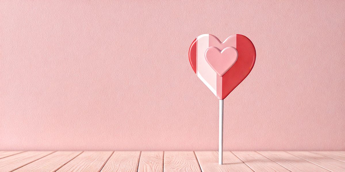 freepik__adorable-cartoon-style-a-heartshaped-lollipop-half__93011_250512200017_pink_00001.png