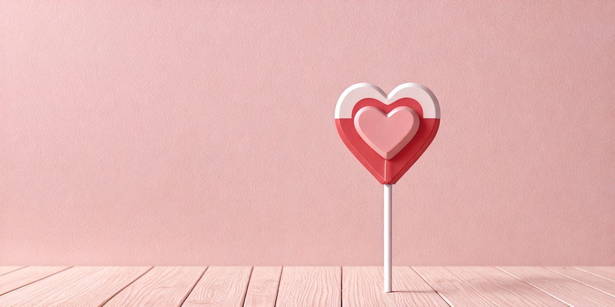 freepik__adorable-cartoon-style-a-heartshaped-lollipop-half__93014_250512200020_pink_00001.png