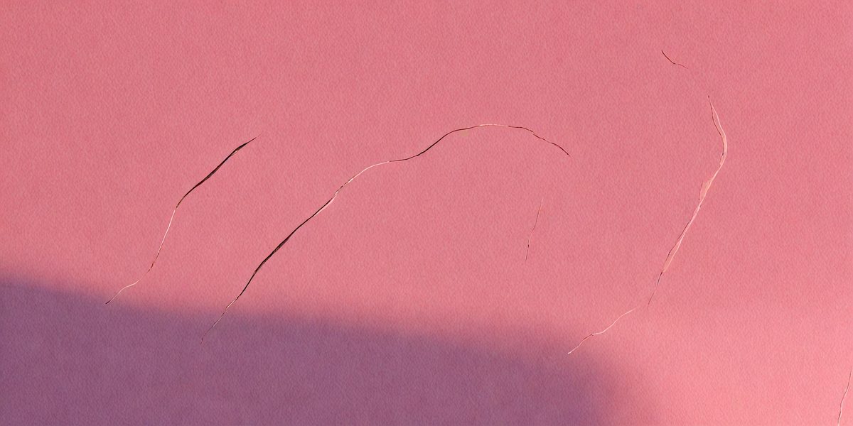 freepik__adorable-cartoon-style-closeup-of-an-abstract-pink__61154_250512201154_pink_00001.png