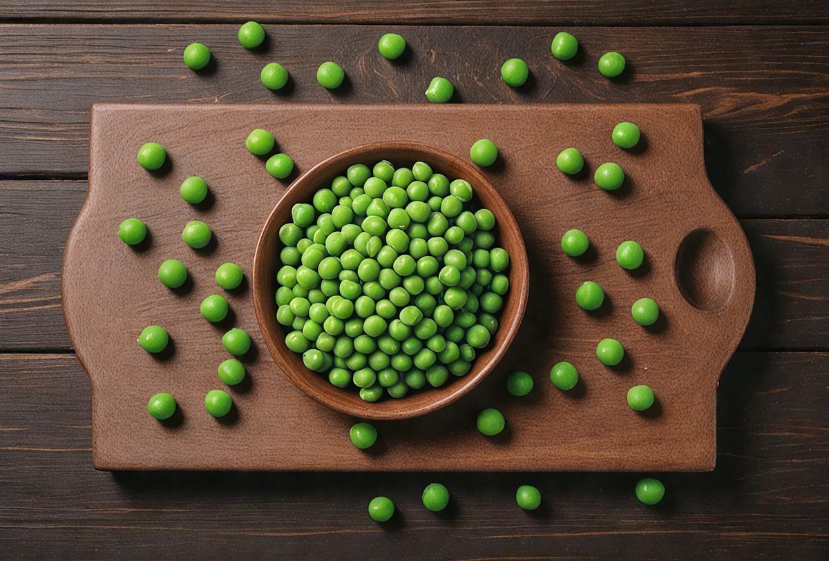 freepik__flat-lay-composition-with-green-peas-on-wooden-bac__26725_250507105127_Green_00001.png
