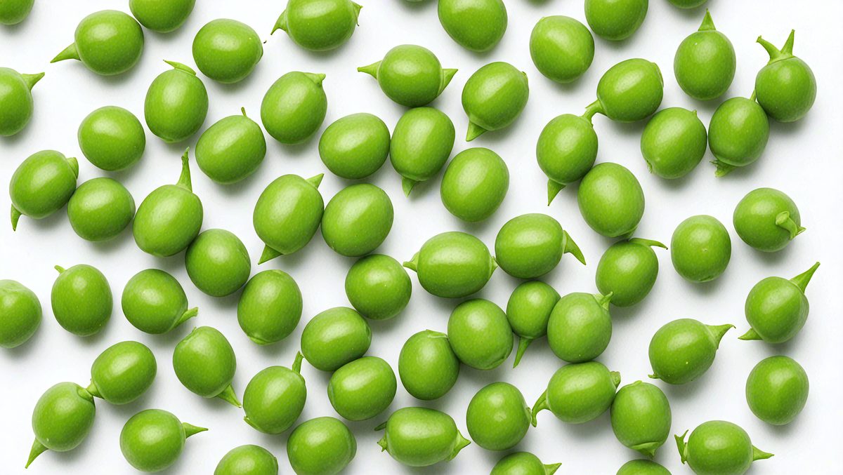 freepik__fresh-green-peas-isolated-on-a-white-background-to__61754_250507141843_Green_00001.png