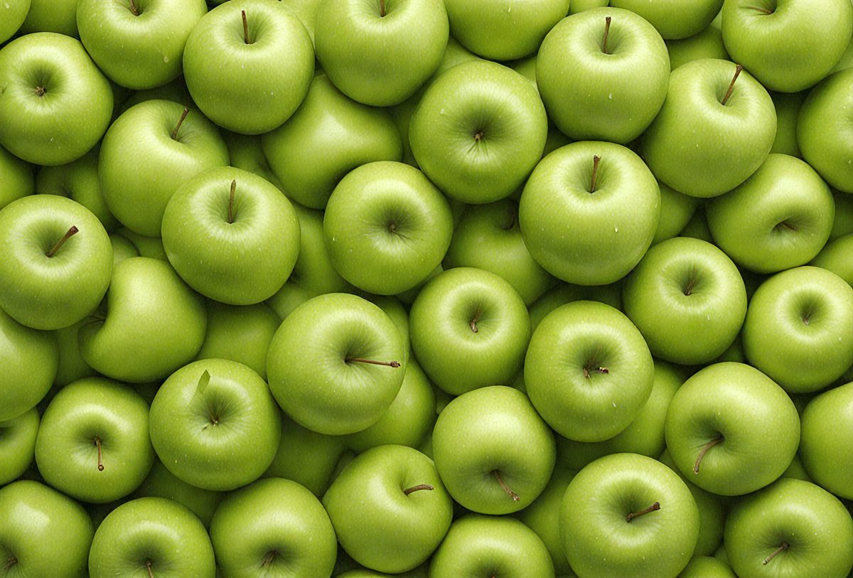 freepik__granny-smith-apple-background__61439_250507143005_Green_00001.png