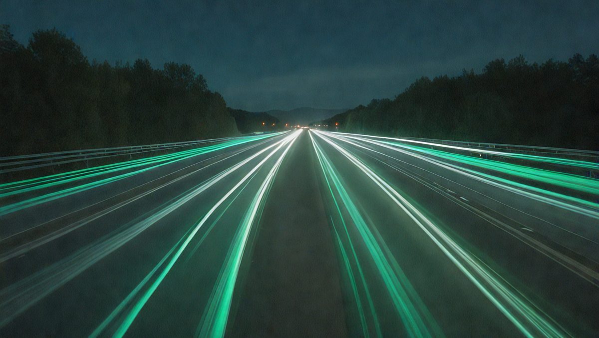 freepik__long-exposure-at-night-green-streaks-deep-teal-and__63498_250508211543_Green_00001.png