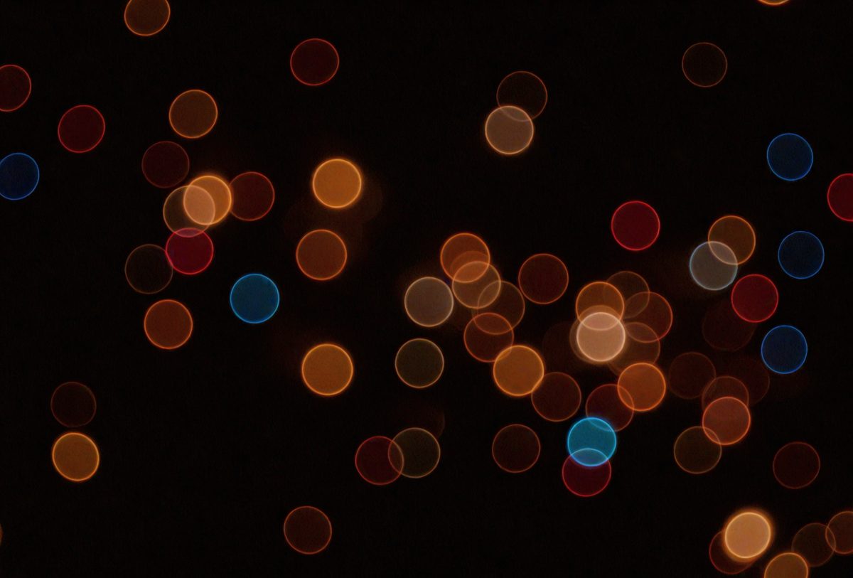 freepik__luminous-abstract-blur-glow-dark-turquoise-backdro__61854_251013104325_00001.png