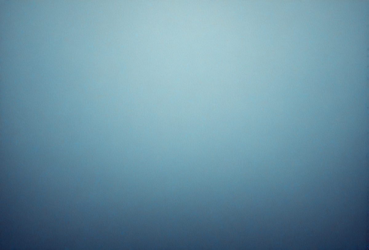 freepik__minimal-gradient-background-transitioning-from-dee__58585_250924183101_00001.png