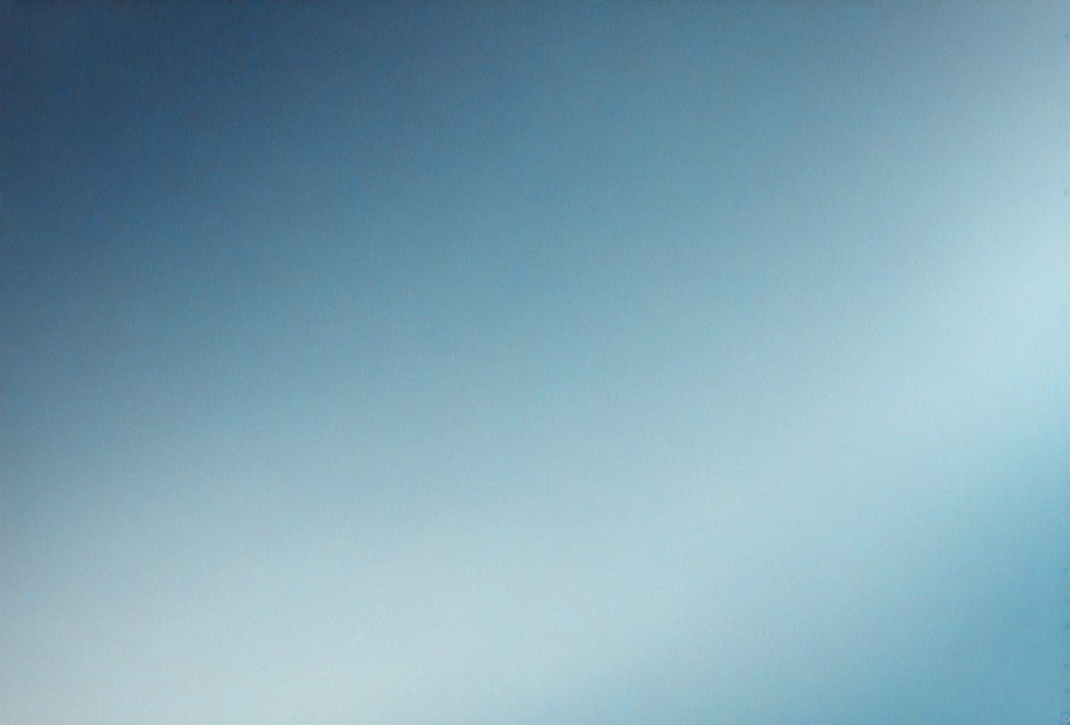 freepik__minimal-gradient-background-transitioning-from-dee__58586_250924183107_00001.png