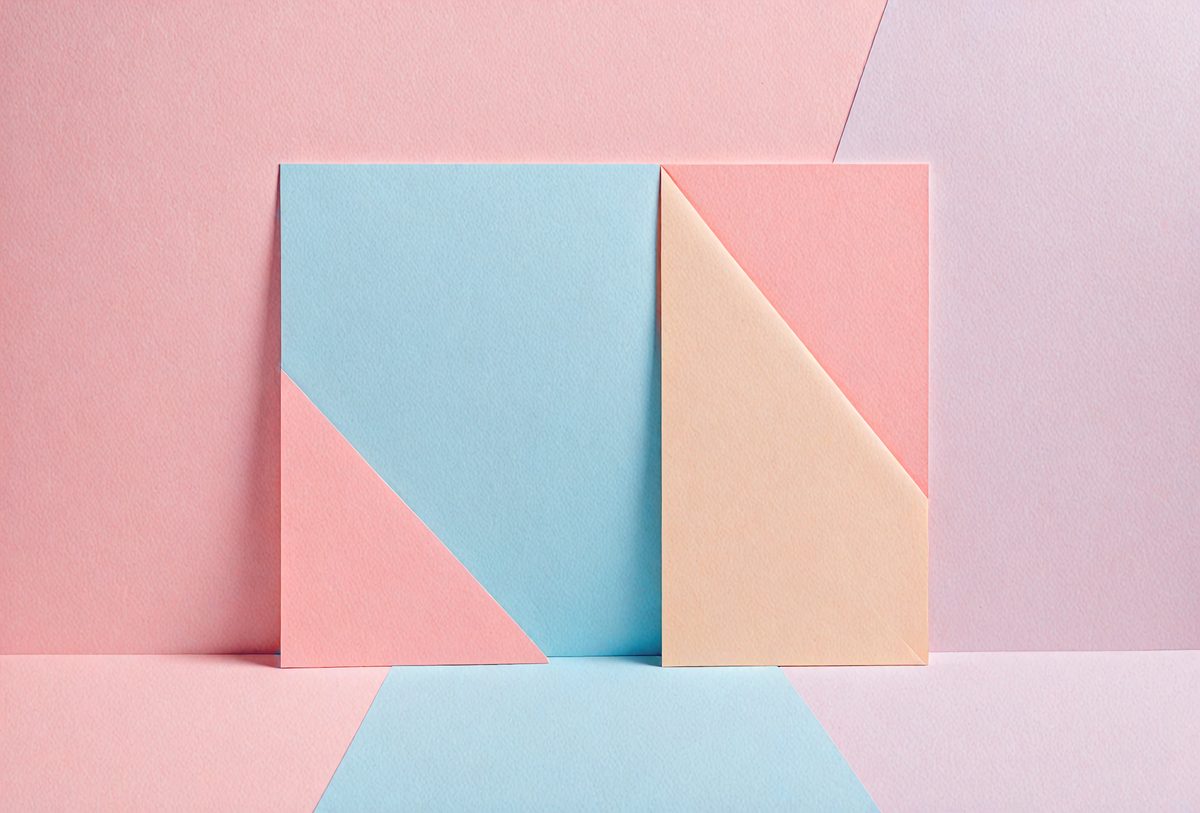 freepik__minimal-soft-studio-light-photography-abstract-geo__61120_250513133824_pink_00001.png