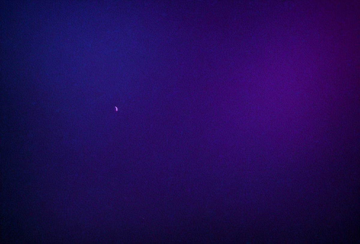 freepik__purple-gradient-abstract-dark-slate-blue-backgroun__35362_251013015351_00001.png