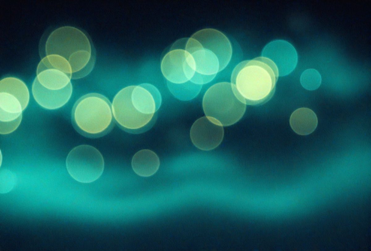 freepik__smooth-light-beam-blur-dark-turquoise-background__9301_251015061448_00001.png